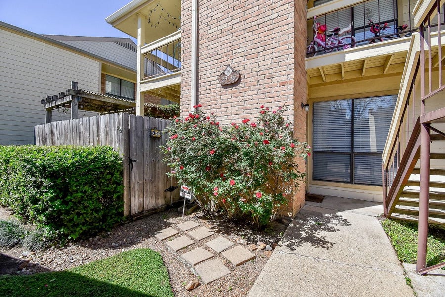 Property photo for 1881 Bering Drive, #31, Houston, TX