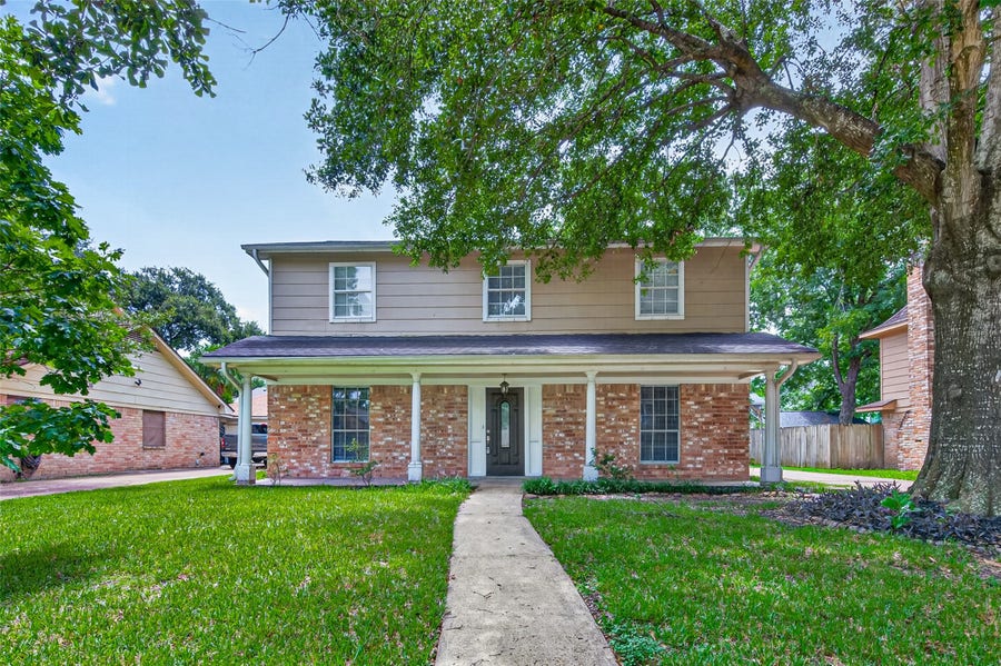 Property photo for 6715 Greenvale Lane, Houston, TX