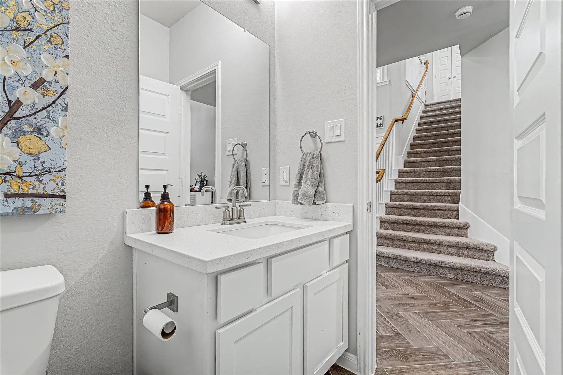1931 Middle Pass Lane, Angleton, TX 77515