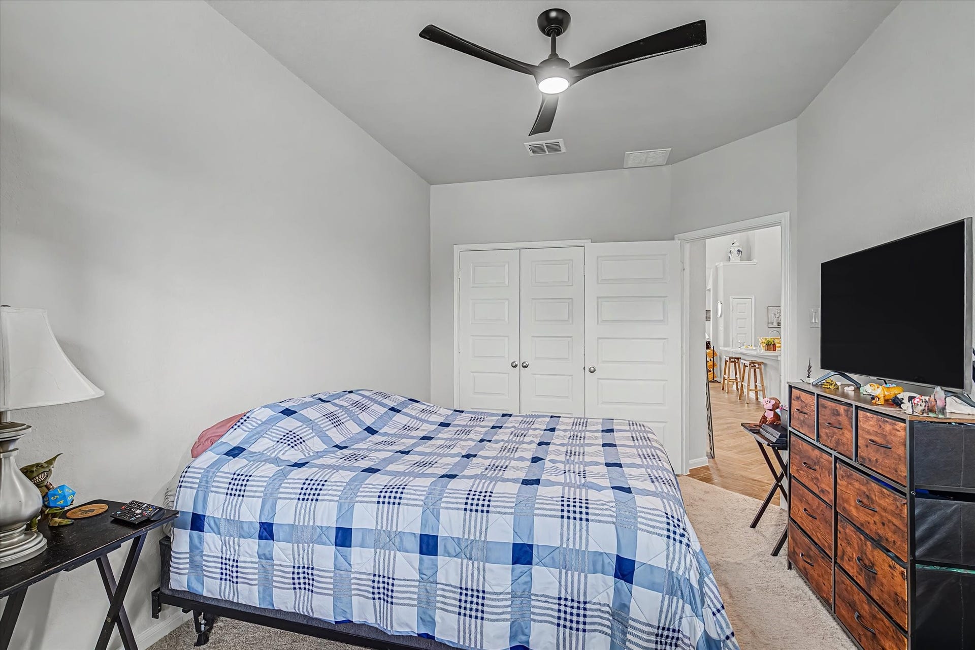 1931 Middle Pass Lane, Angleton, TX 77515