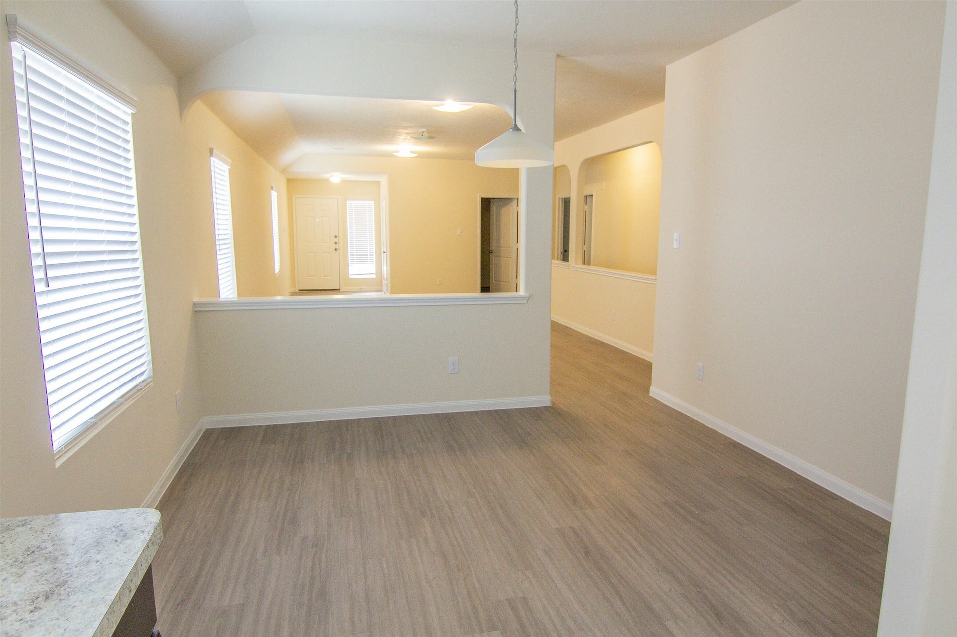 844 Canton Grass Lane, La Marque, TX 77568 Photos may be representative of the floor plan and not the exact home. Finishes, layout, and features of the actual property for lease may vary.