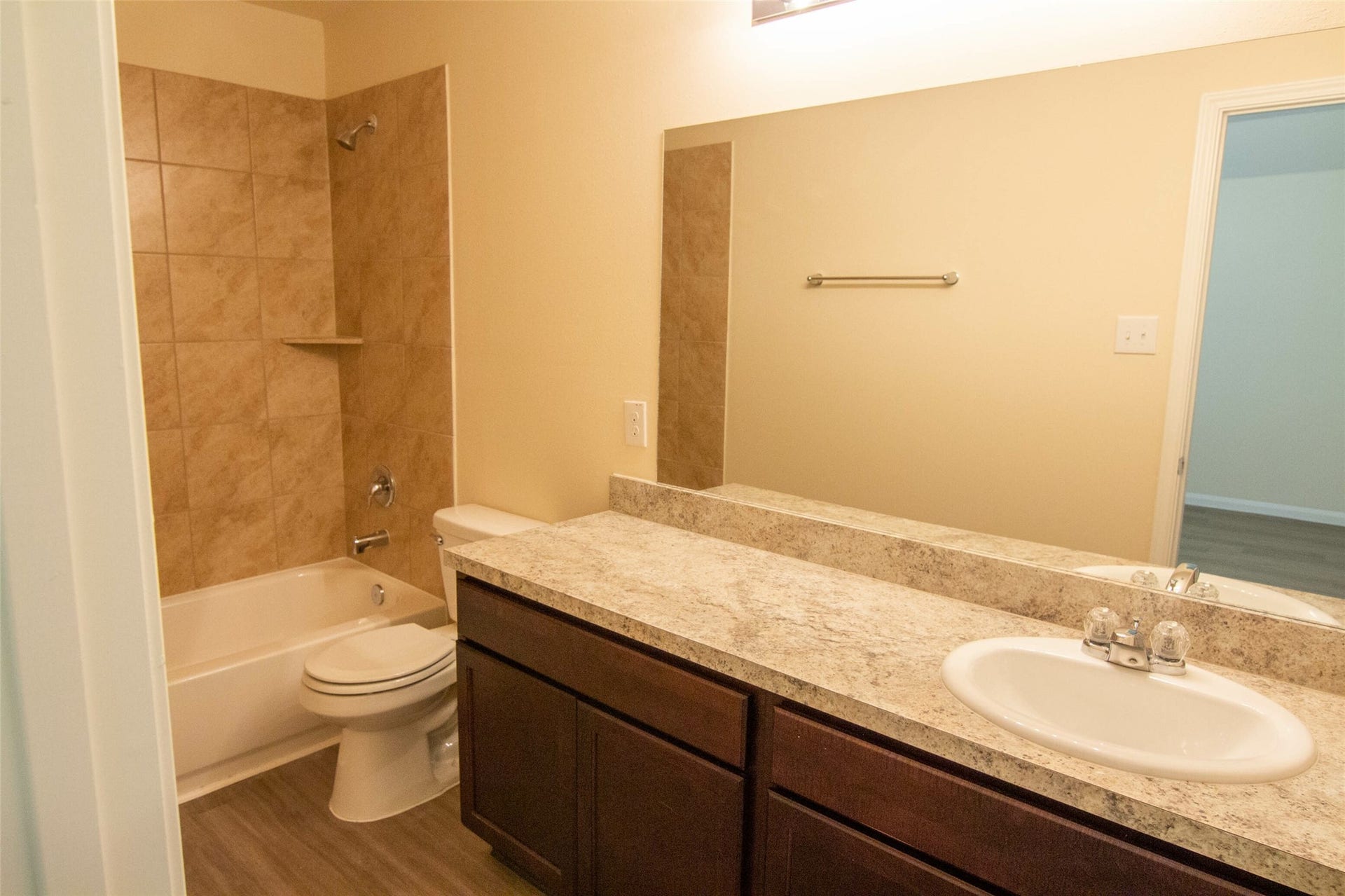 844 Canton Grass Lane, La Marque, TX 77568 Photos may be representative of the floor plan and not the exact home. Finishes, layout, and features of the actual property for lease may vary.