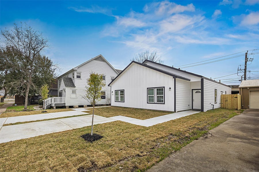 Property photo for 1550 Lombardy Street, Houston, TX