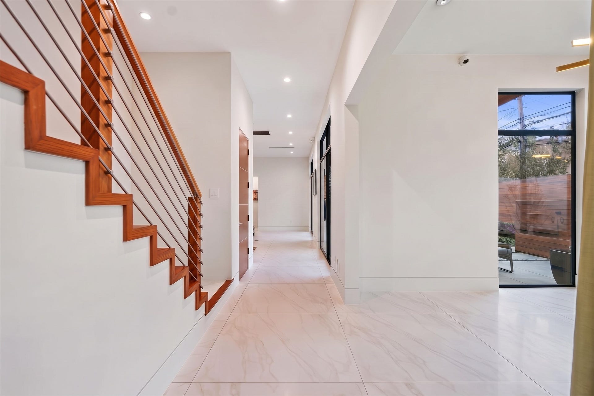 3002 Ferndale Street, Houston, TX 77098 Entry | Furnishings digitally removed.