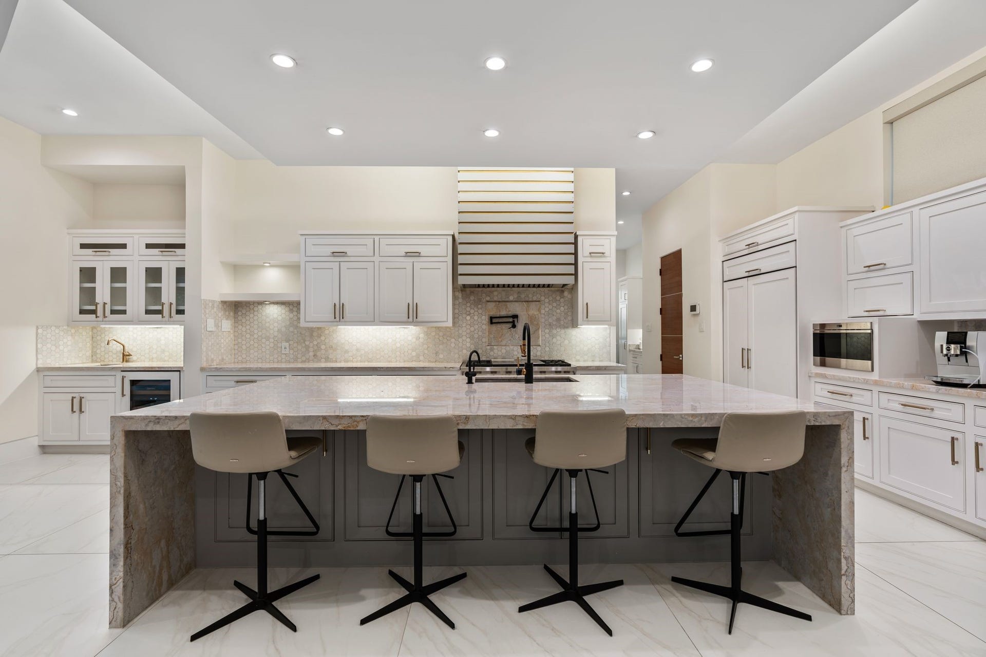 3002 Ferndale Street, Houston, TX 77098 Kitchen