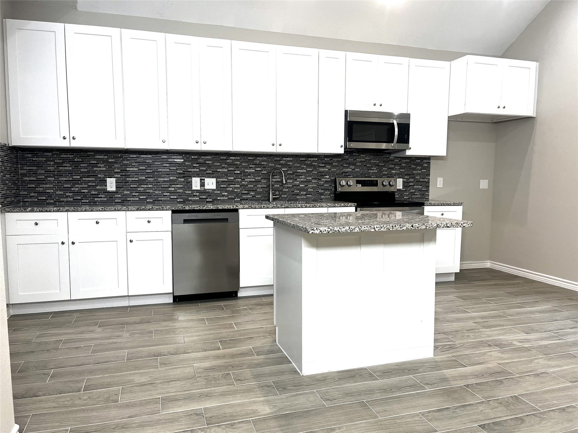 9083 Marigold Street, Wills Point, TX 77318