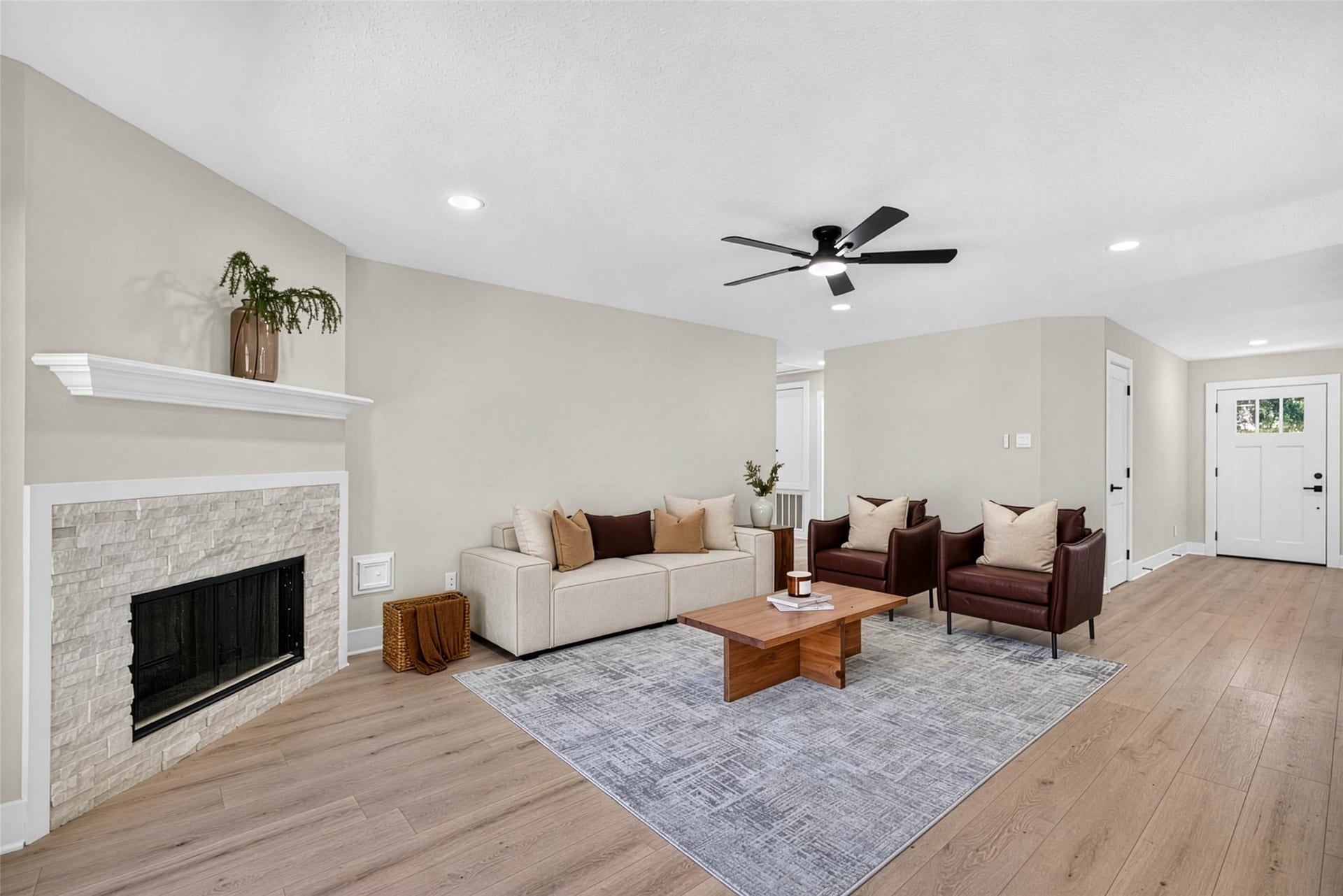 1723 Oak Ridge Drive, Kemah, TX 77565 1723 Oak Ridge Drive, Kemah, TX 77565
