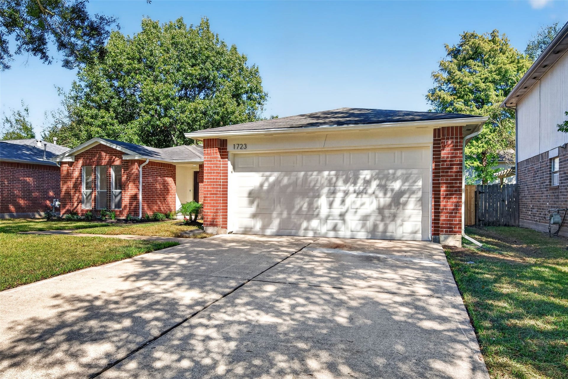 1723 Oak Ridge Drive, Kemah, TX 77565 1723 Oak Ridge Drive, Kemah, TX 77565
