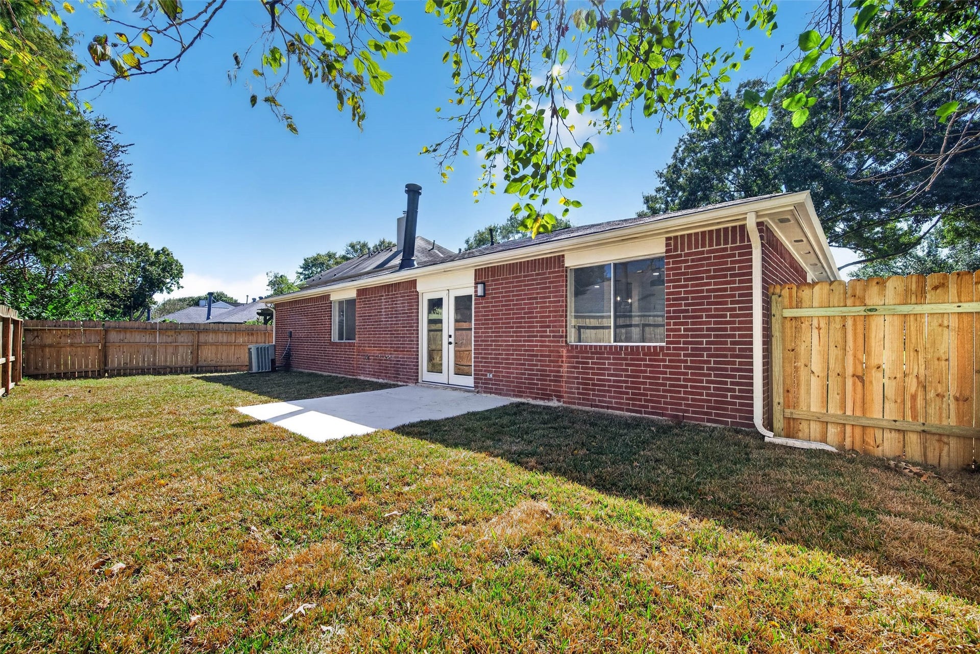 1723 Oak Ridge Drive, Kemah, TX 77565 1723 Oak Ridge Drive, Kemah, TX 77565