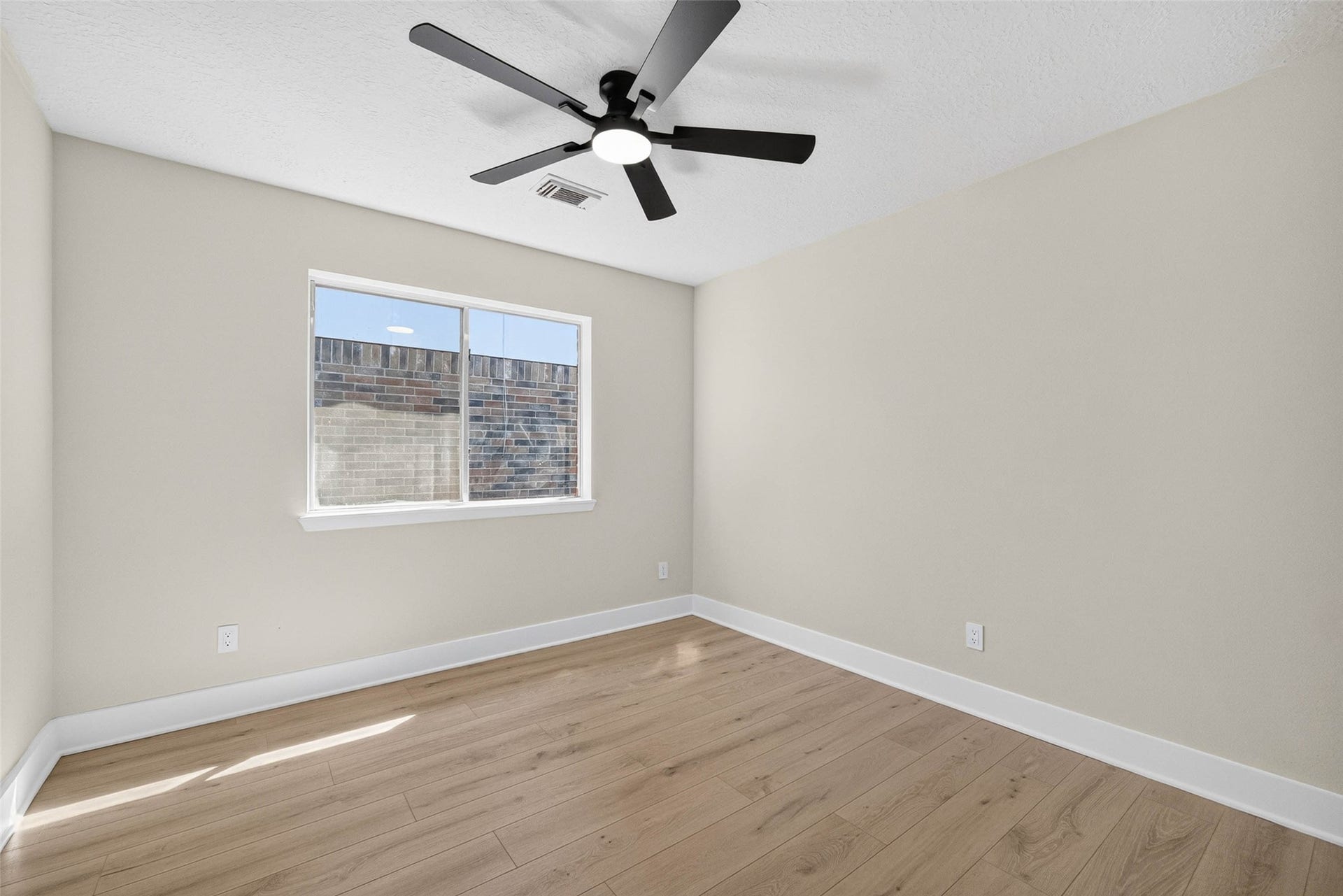1723 Oak Ridge Drive, Kemah, TX 77565 1723 Oak Ridge Drive, Kemah, TX 77565