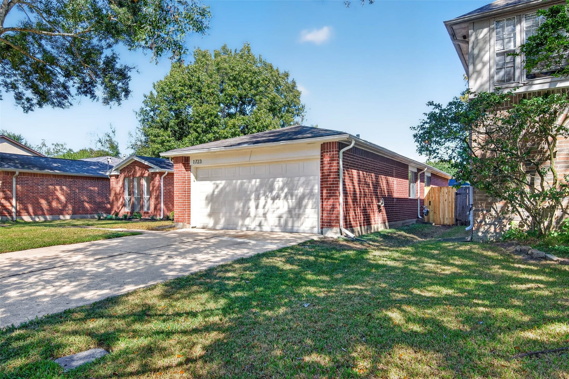 1723 Oak Ridge Drive, Kemah, TX 77565 1723 Oak Ridge Drive, Kemah, TX 77565