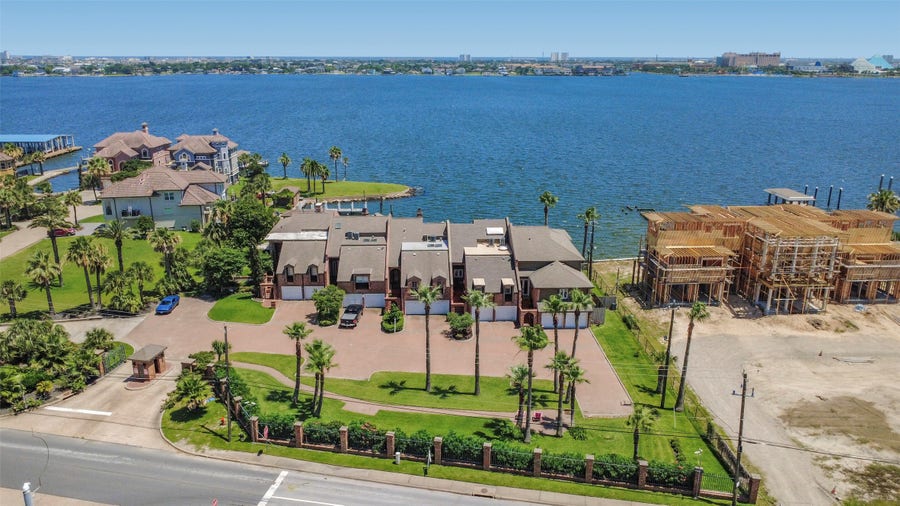 Property photo for 7109 Broadway Street, Galveston, TX
