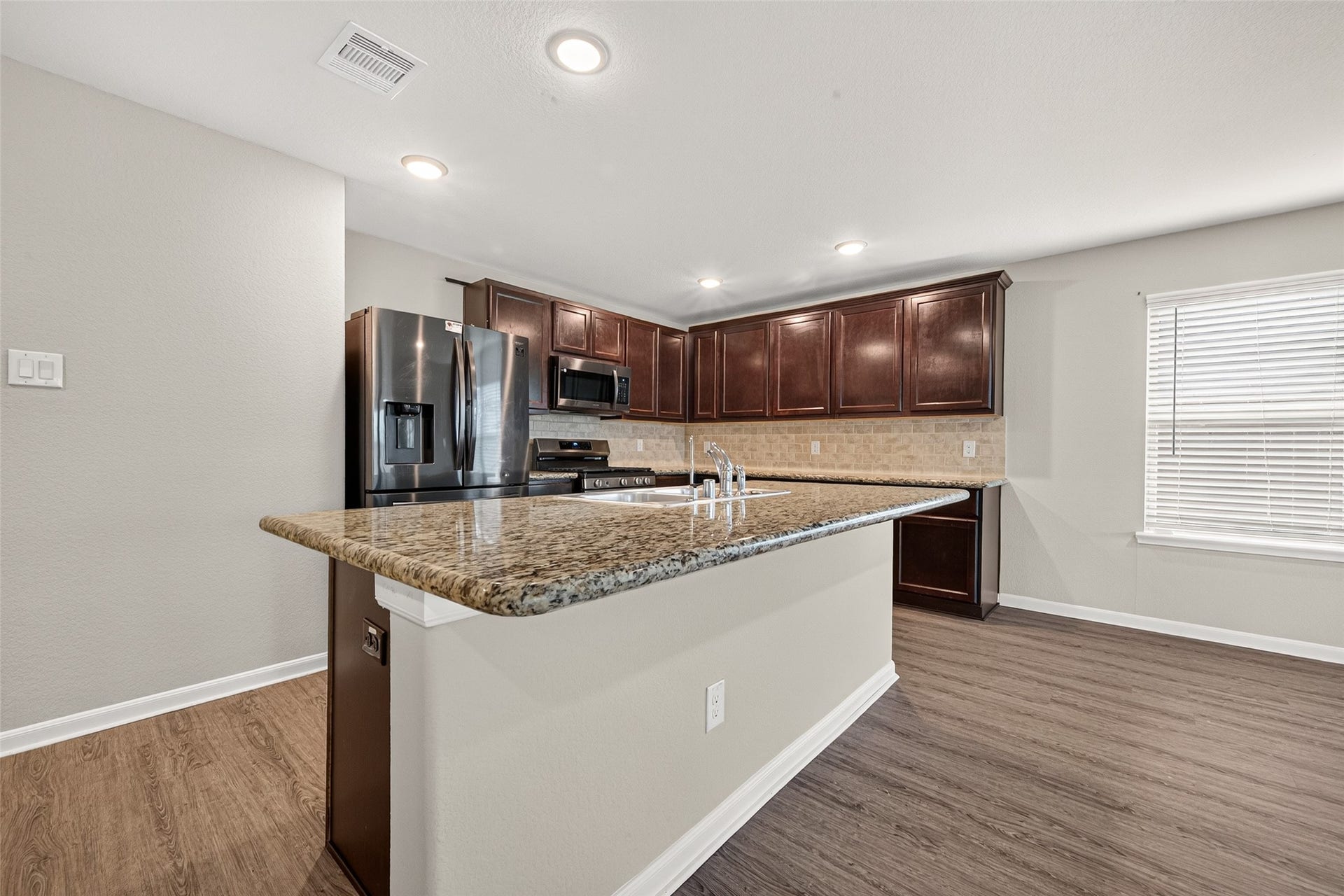 21 Rodeo Bend Drive, Manvel, TX 77578 21 Rodeo Bend Drive, Manvel, TX 77578