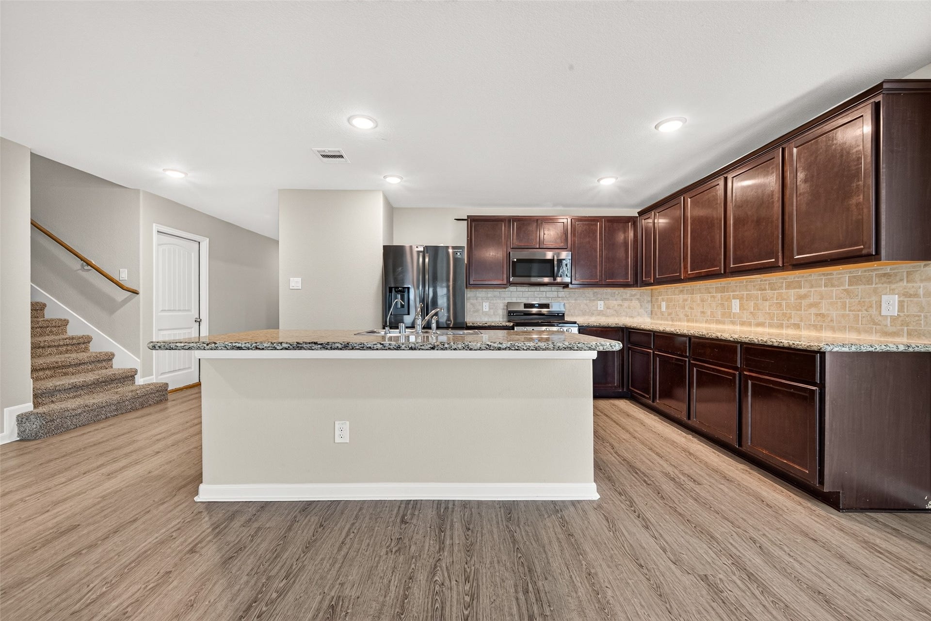 21 Rodeo Bend Drive, Manvel, TX 77578 21 Rodeo Bend Drive, Manvel, TX 77578