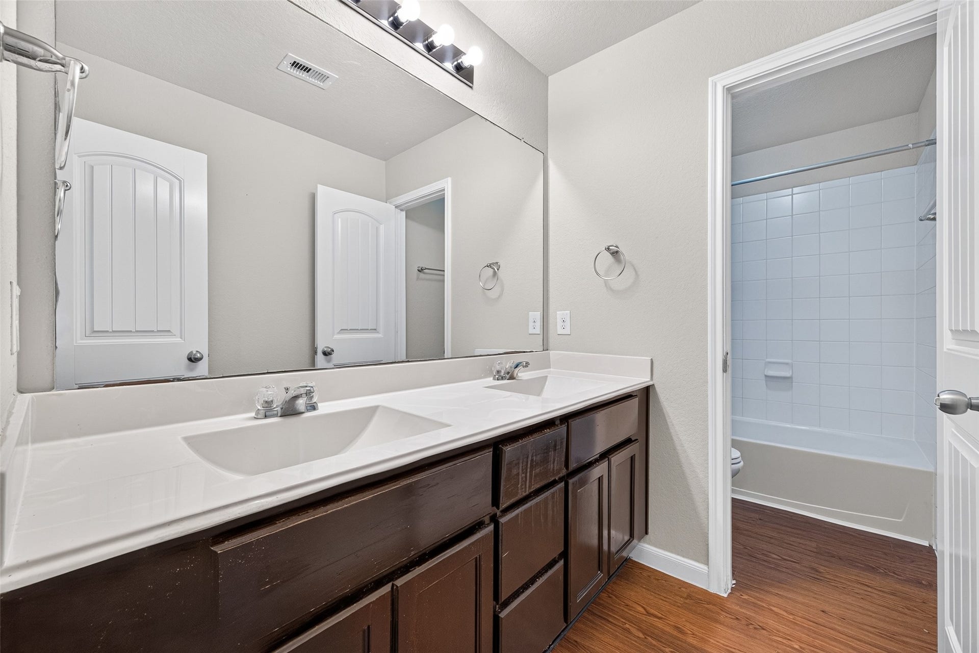 21 Rodeo Bend Drive, Manvel, TX 77578 21 Rodeo Bend Drive, Manvel, TX 77578