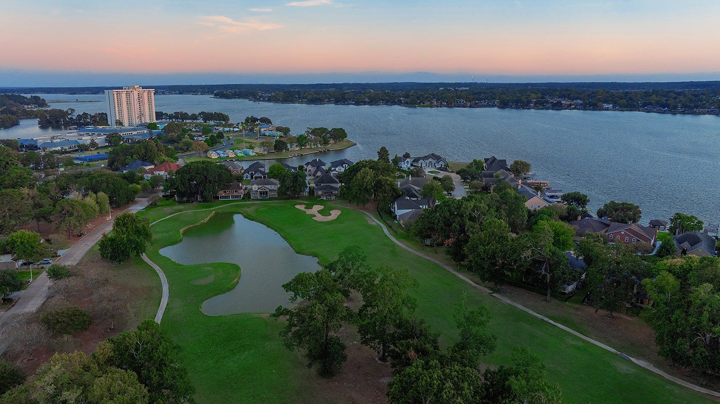 71 La Costa Drive, Montgomery, TX 77356