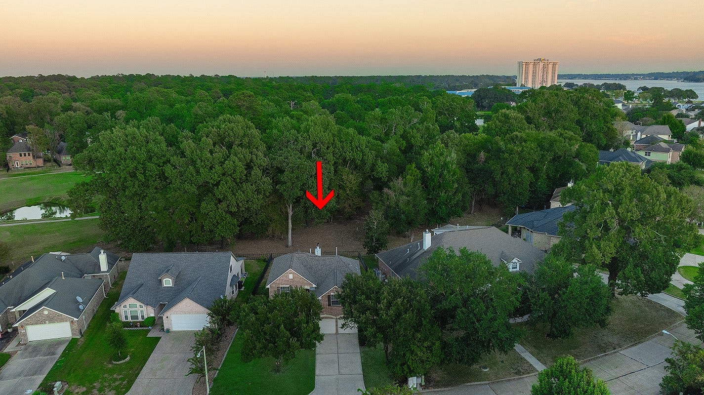 71 La Costa Drive, Montgomery, TX 77356