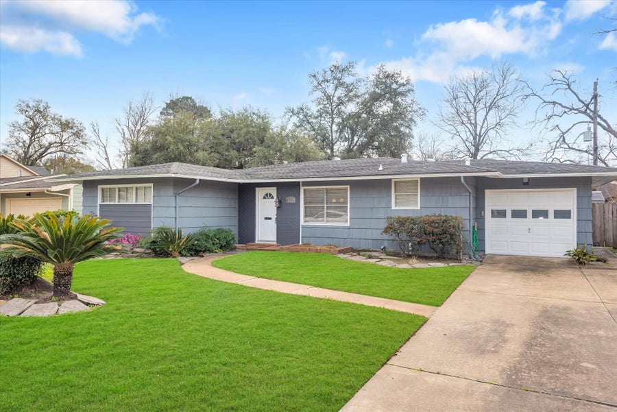Property photo for 5321 Pagewood Lane, Houston, TX