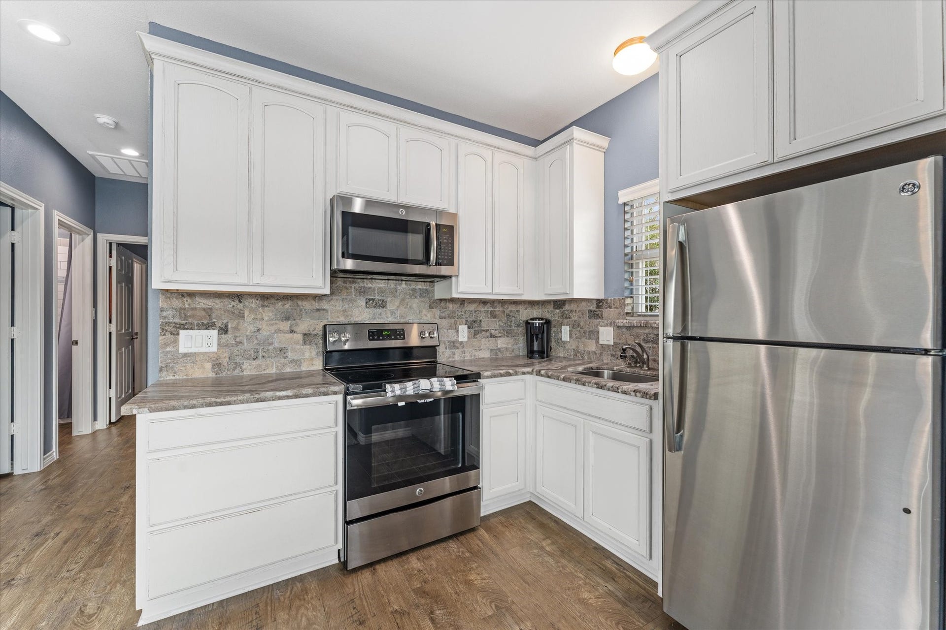 16372 Lochness Dr Drive, Willis, TX 77318 DETACHED GUEST HOUSE: Kitchen