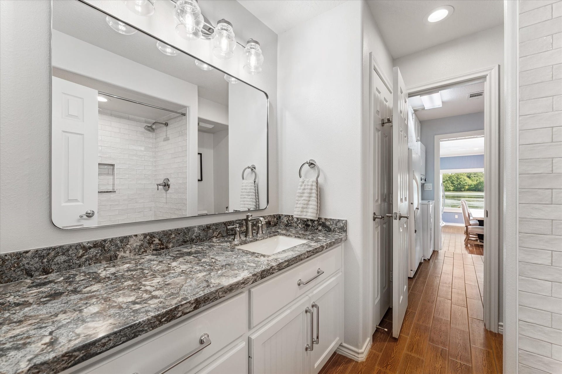 16372 Lochness Dr Drive, Willis, TX 77318 Downstairs Updated Bath with two access points