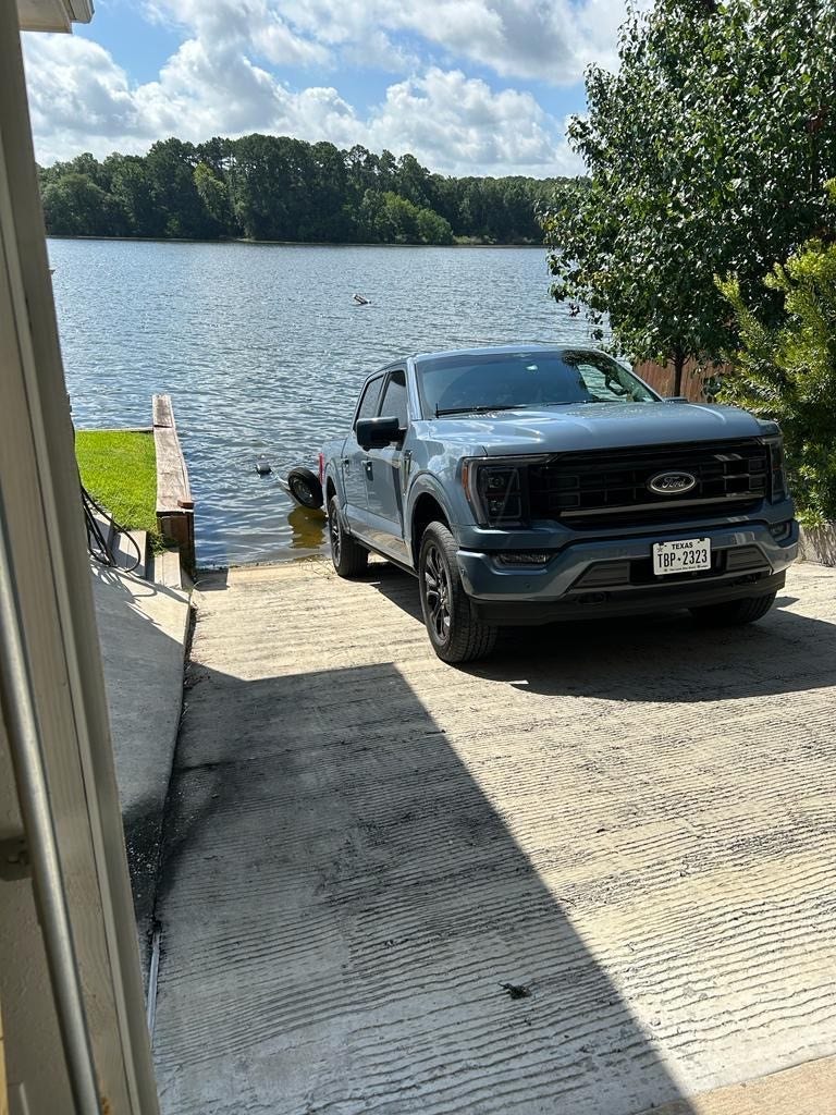 16372 Lochness Dr Drive, Willis, TX 77318 Nice Deep Water Ramp