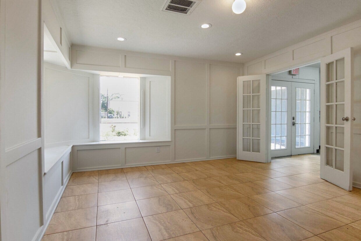 825 Fairmont Parkway, Pasadena, TX 77504 825 Fairmont Parkway, Pasadena, TX 77504