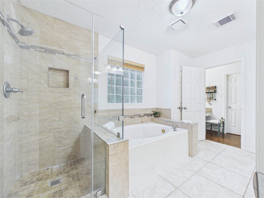 Property photo for 2815 Village Dale Avenue, Houston, TX