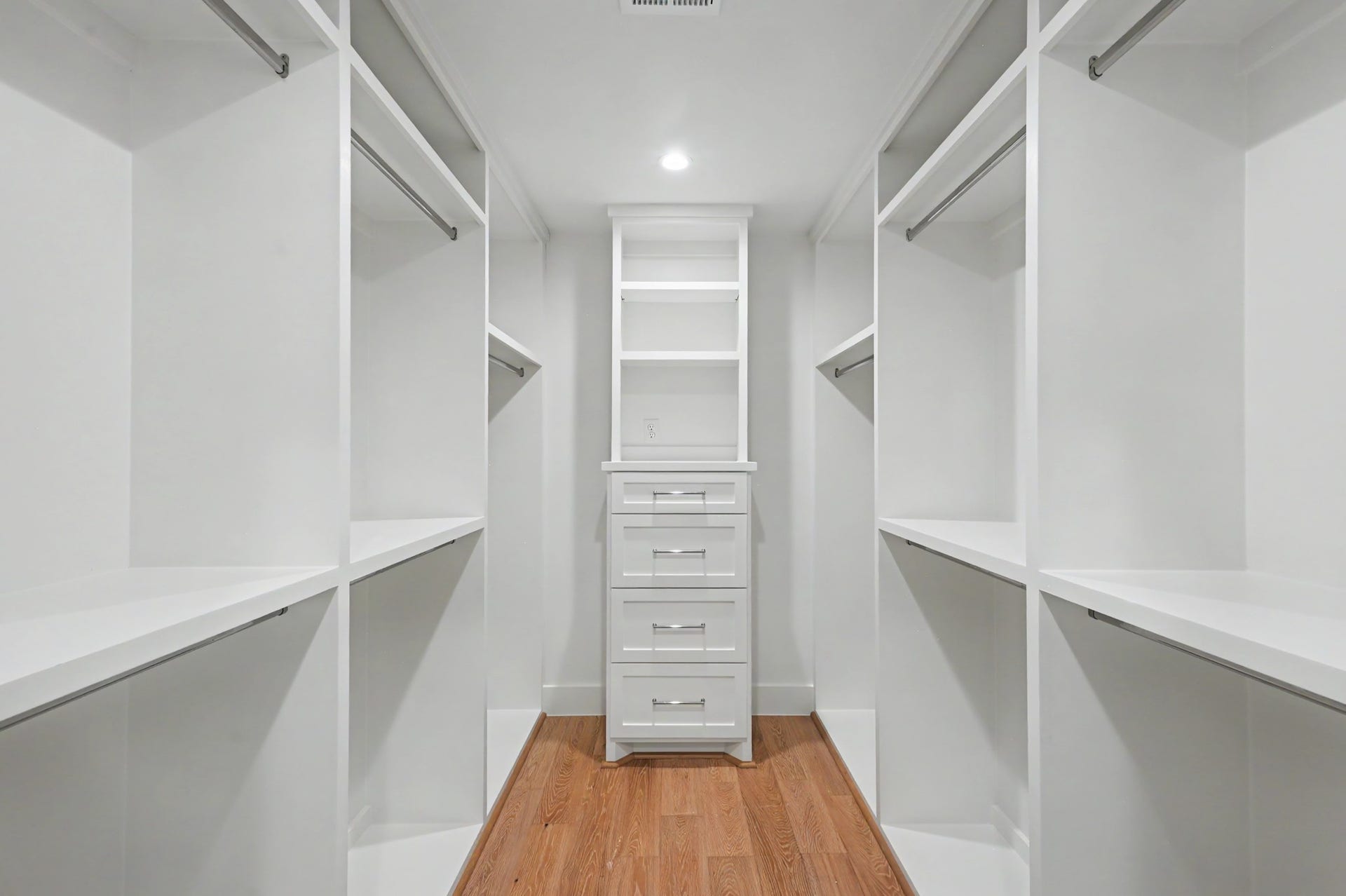 2311 Cheshire Lane, Houston, TX 77018 2311 Cheshire Lane, Houston, TX 77018