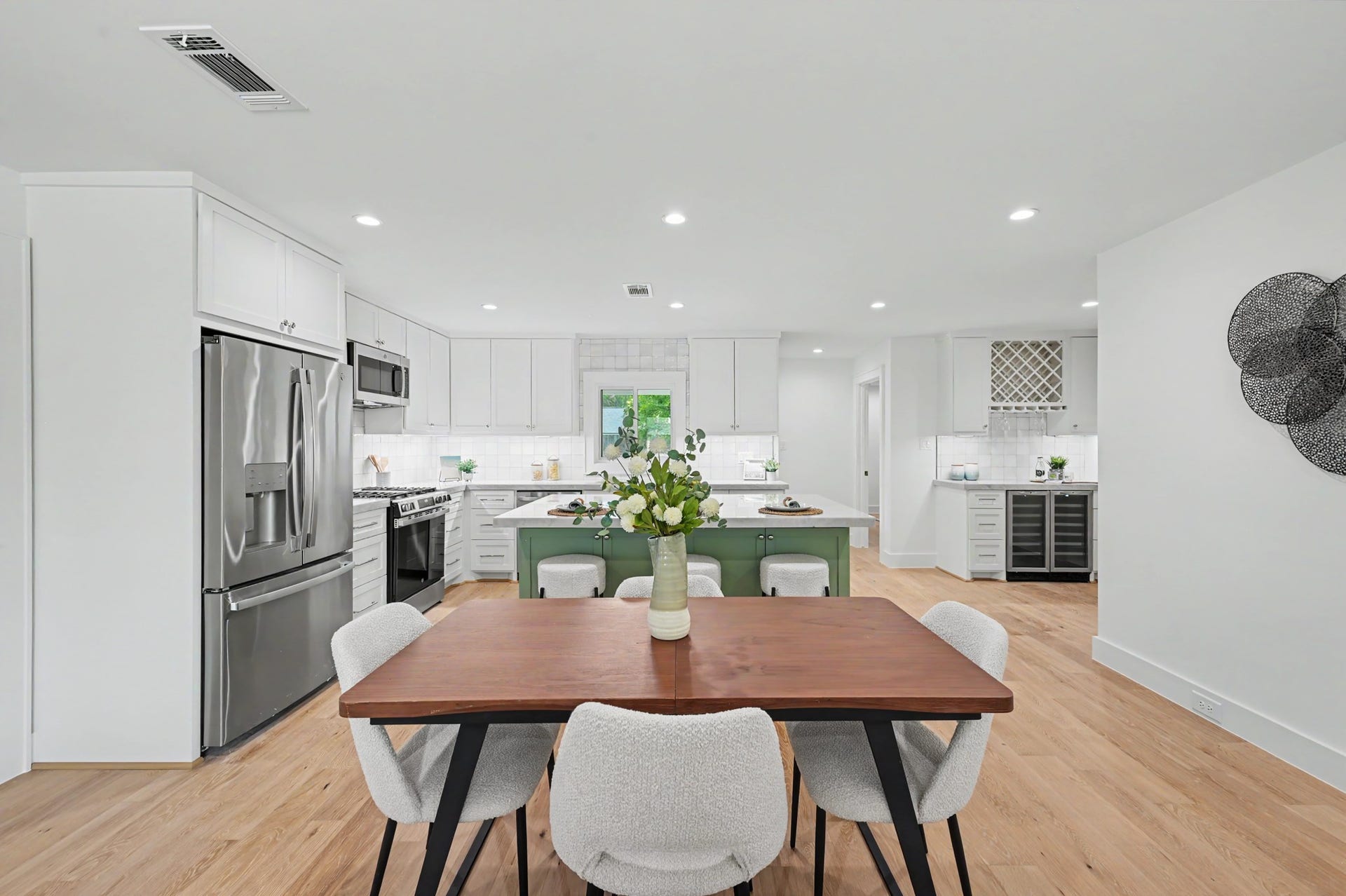 2311 Cheshire Lane, Houston, TX 77018 2311 Cheshire Lane, Houston, TX 77018
