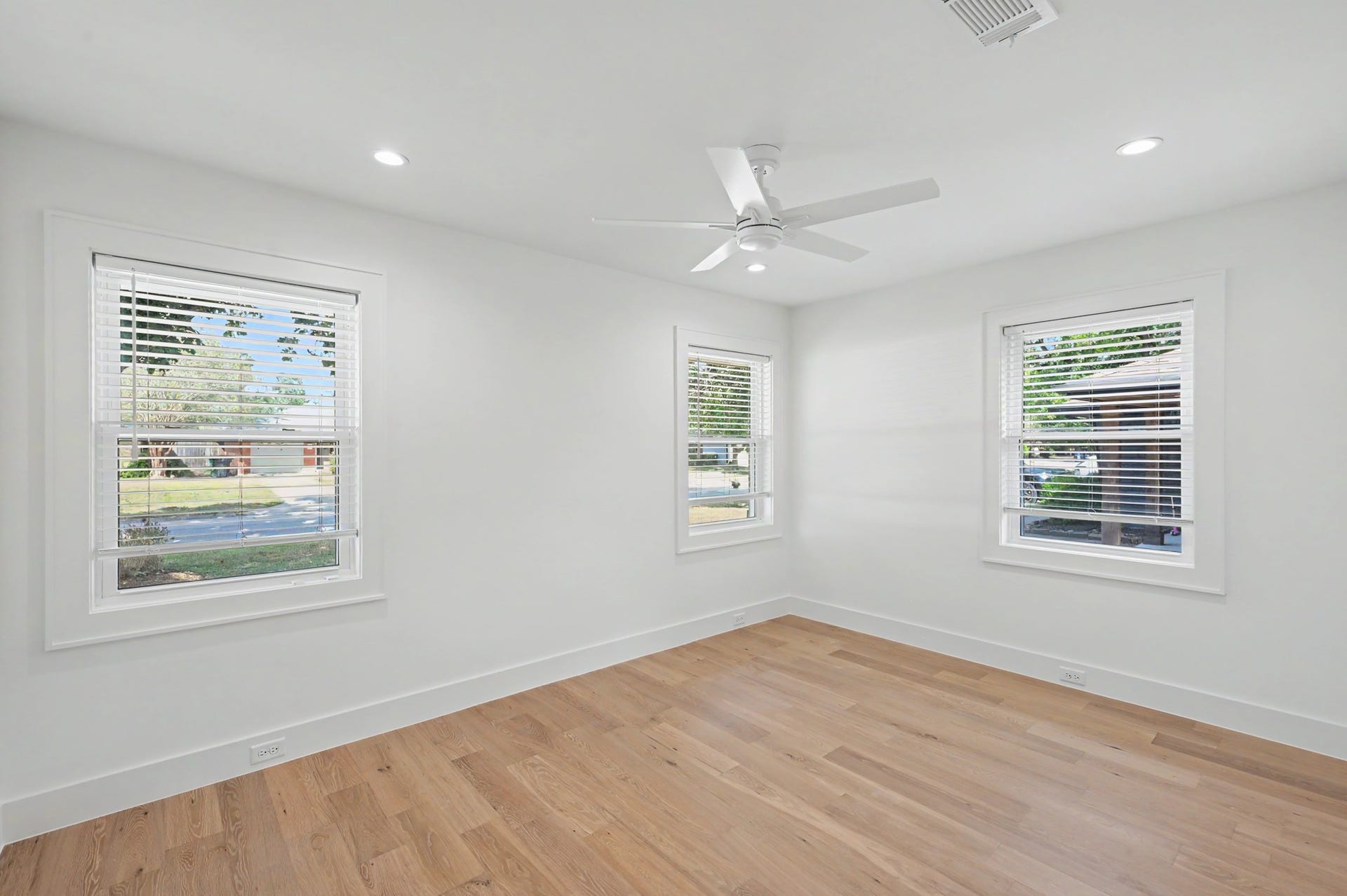 2311 Cheshire Lane, Houston, TX 77018 2311 Cheshire Lane, Houston, TX 77018