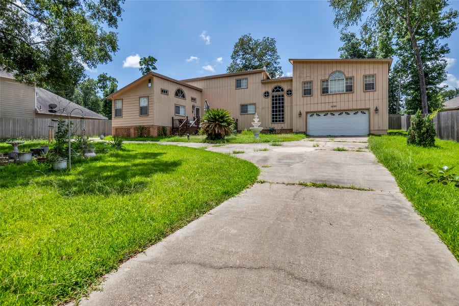 Property photo for 15301 Arrowhead Loop W, Willis, TX