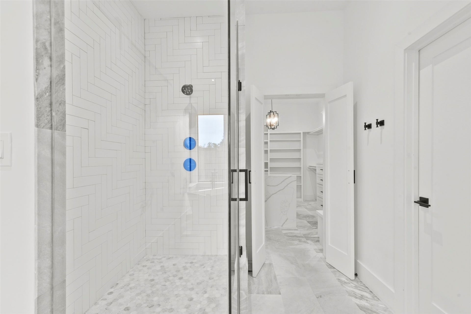 2703 Tannehill Drive, Houston, TX 77008 2703 Tannehill Drive, Houston, TX 77008