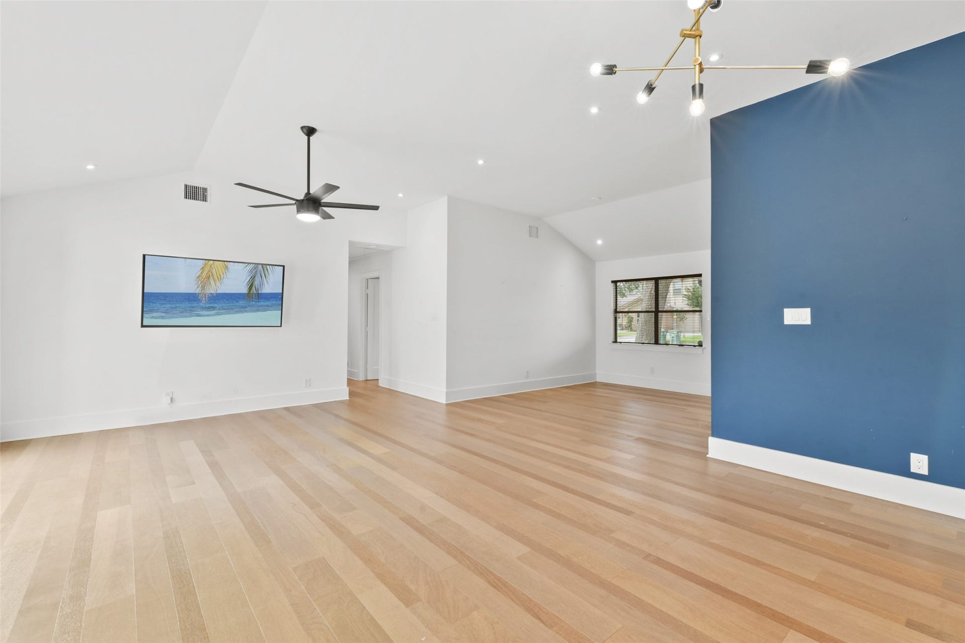 2703 Tannehill Drive, Houston, TX 77008 2703 Tannehill Drive, Houston, TX 77008