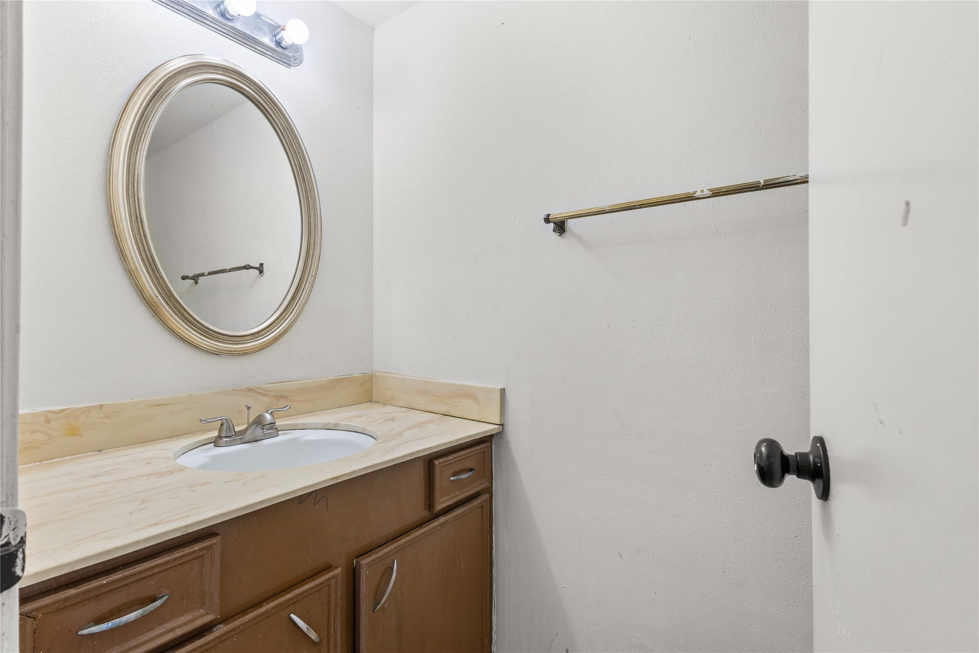 8238 Fondren Road, #8238, Houston, TX 77074 half Bath
