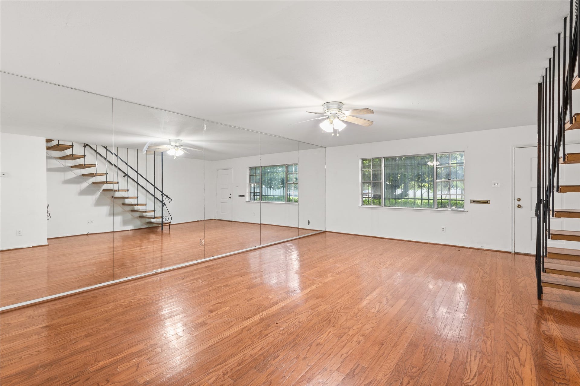 8238 Fondren Road, #8238, Houston, TX 77074 Living area, first floor