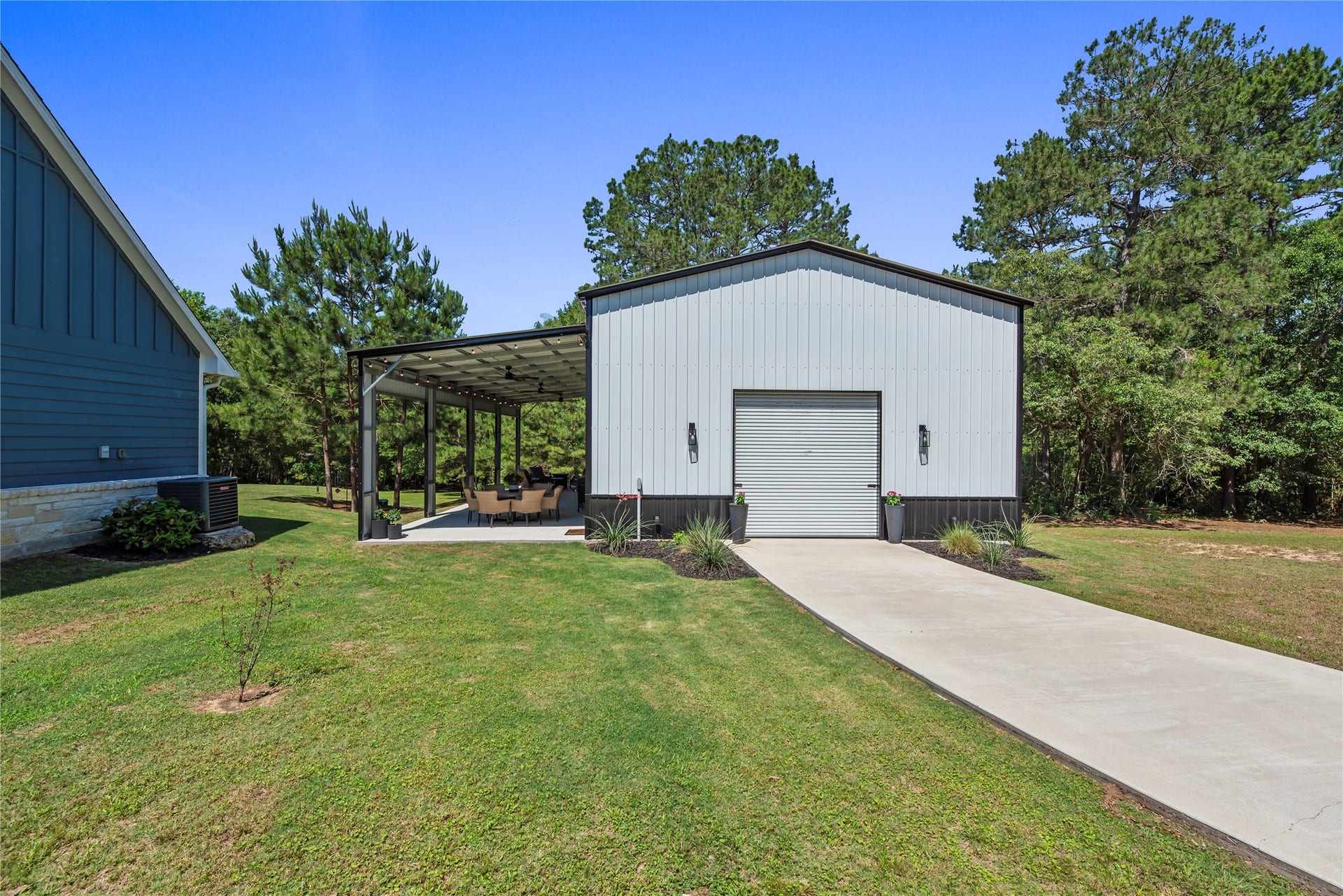 29899 Equestrian Drive, Waller, TX 77484 30'x50' Building