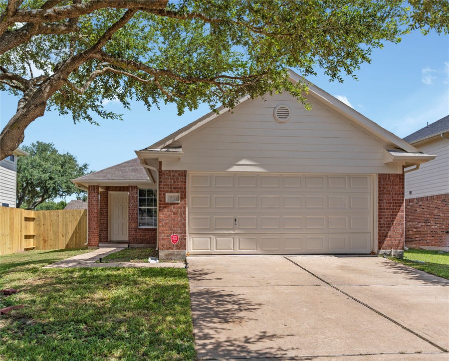 Property photo for 19342 Montclair Meadow Lane, Katy, TX