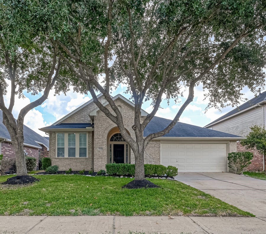 Property photo for 6923 Grants Hollow Lane, Richmond, TX