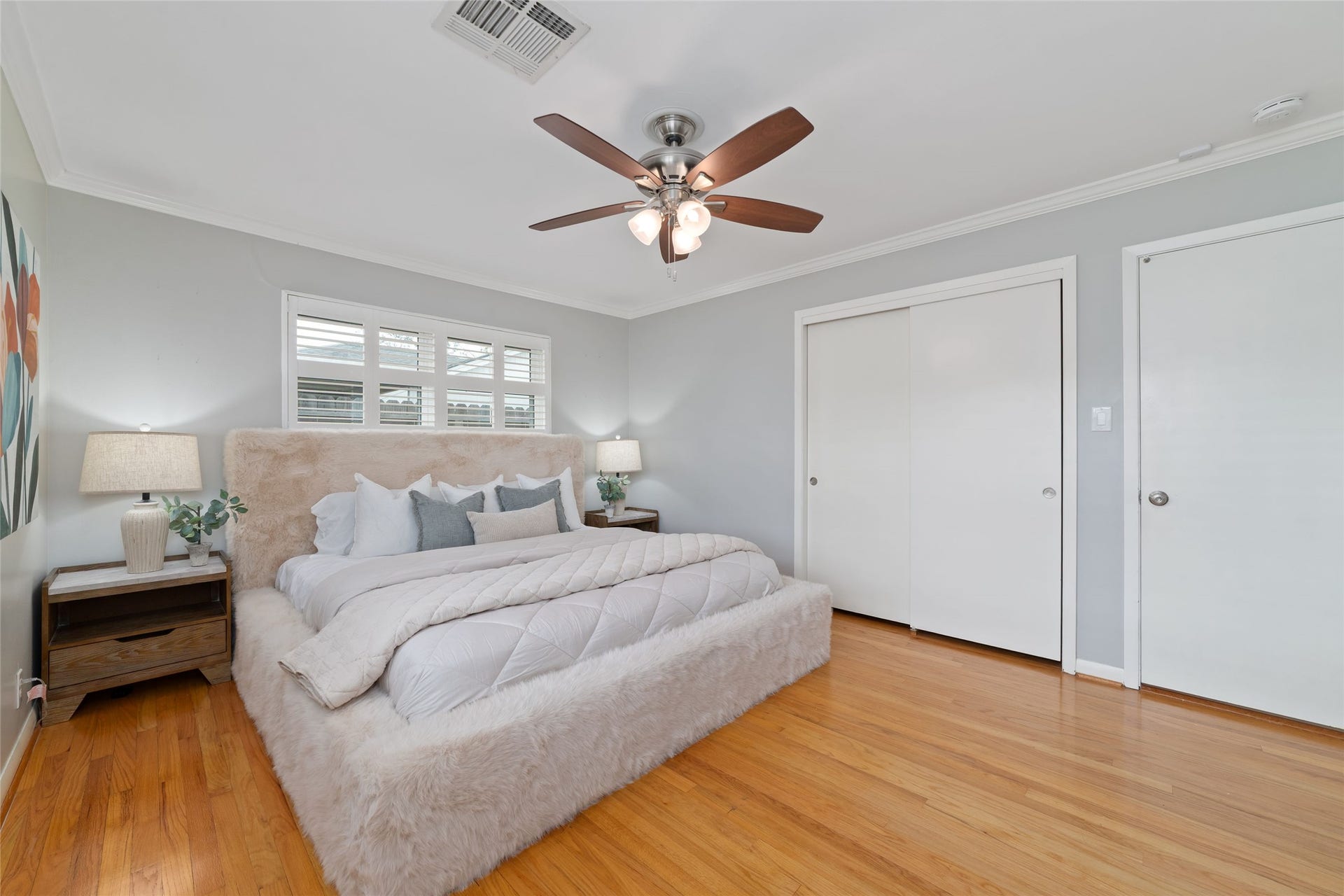 2127 Lazybrook Drive, Houston, TX 77008 2127 Lazybrook Drive, Houston, TX 77008