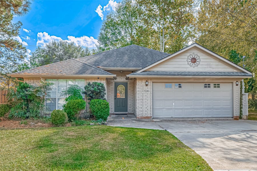 Property photo for 7135 Woodland Oaks, Magnolia, TX