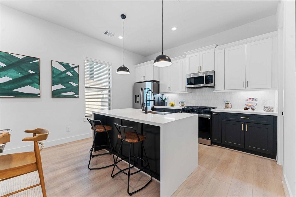 2524 Live Oak Street, Houston, TX 77004 2524 Live Oak Street, Houston, TX 77004