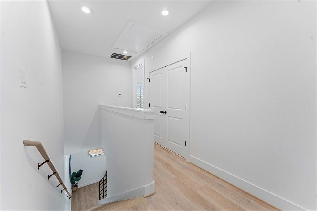 2524 Live Oak Street, Houston, TX 77004 2524 Live Oak Street, Houston, TX 77004