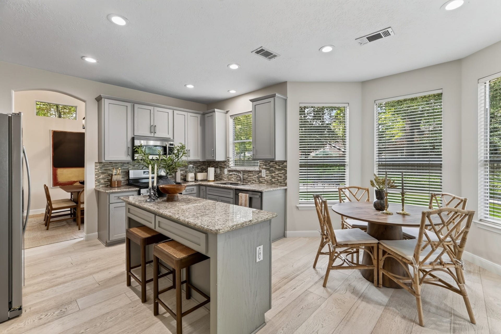 71 N Willow Point Circle, The Woodlands, TX 77382 71 N Willow Point Circle, The Woodlands, TX 77382