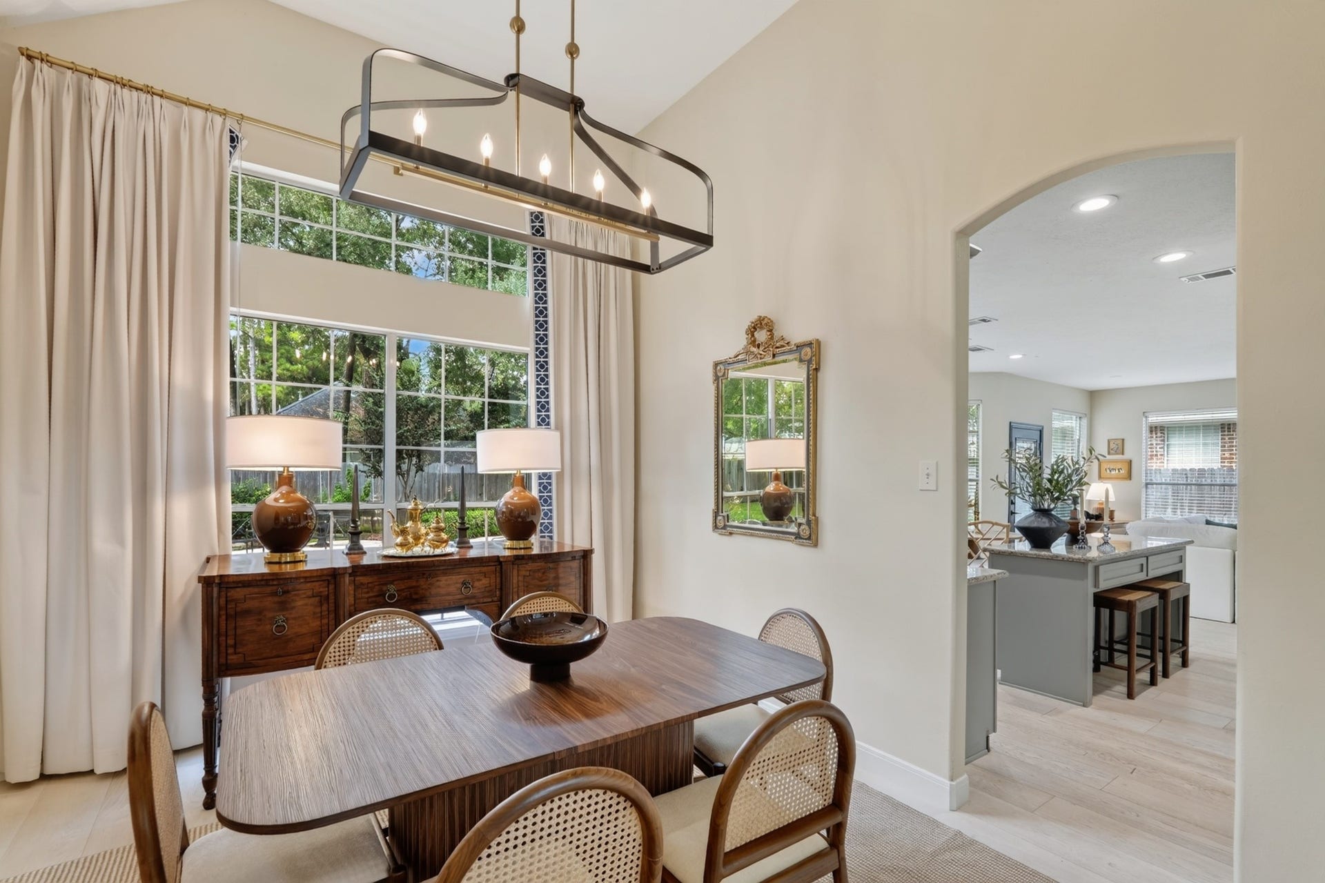 71 N Willow Point Circle, The Woodlands, TX 77382 71 N Willow Point Circle, The Woodlands, TX 77382