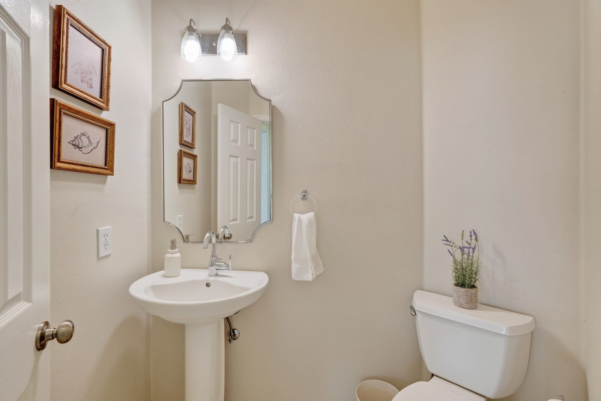 71 N Willow Point Circle, The Woodlands, TX 77382 71 N Willow Point Circle, The Woodlands, TX 77382