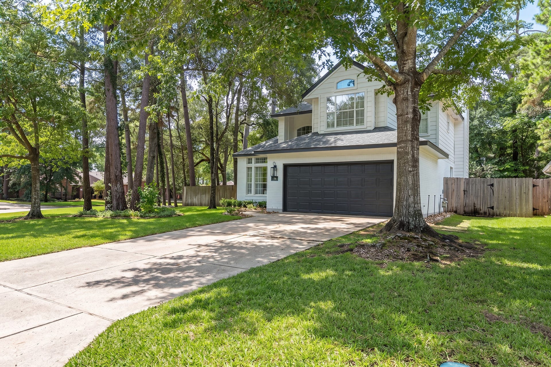 71 N Willow Point Circle, The Woodlands, TX 77382 71 N Willow Point Circle, The Woodlands, TX 77382
