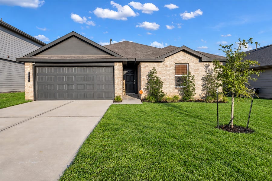 Property photo for 24737 Majestic Cone Lane, Magnolia, TX