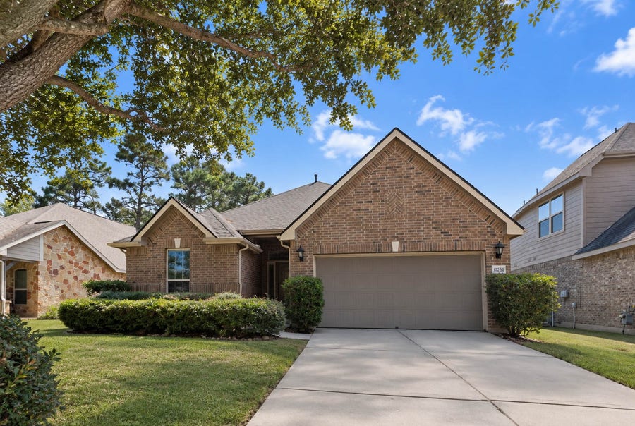 Property photo for 17230 Lowell Lake Lane, Humble, TX