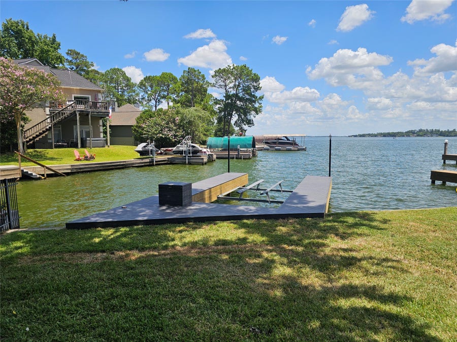 Property photo for 2910 Chaucer Drive, Montgomery, TX