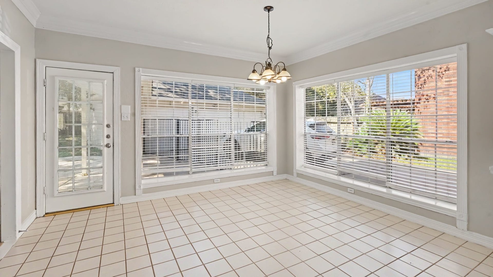 19427 Atasca Oaks Drive, Humble, TX 77346 19427 Atasca Oaks Drive, Humble, TX 77346